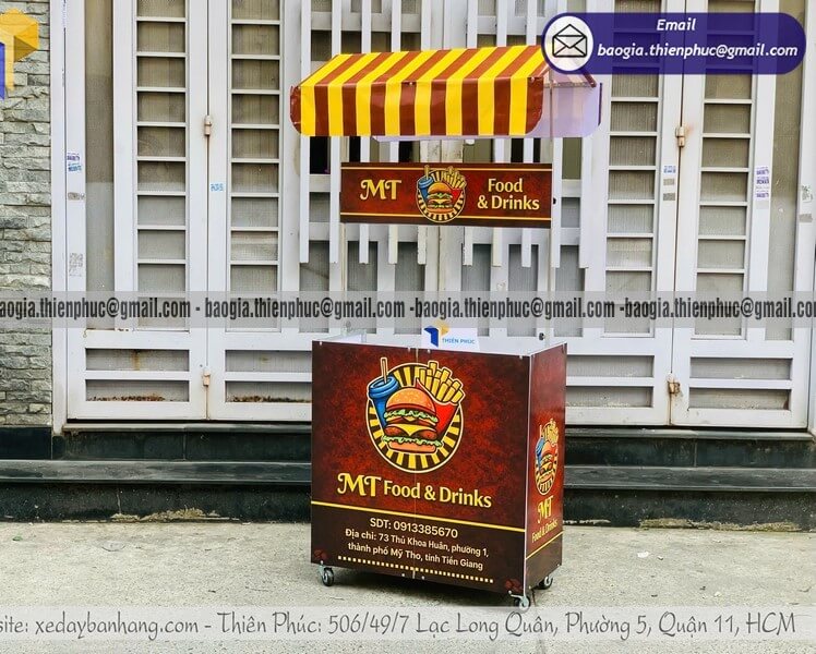 xe đẩy bán cà phê