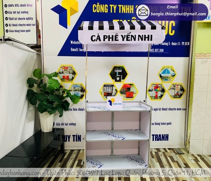 bán cà phê vỉa hè