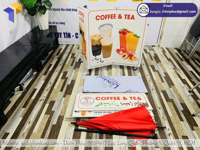 Xe đẩy bán cà phê có dù