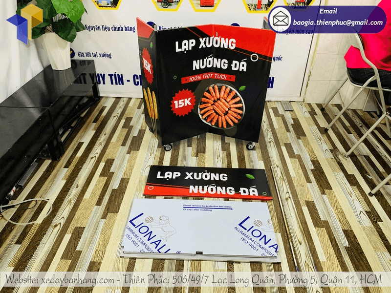 Mẫu Xe Bán Lạp Xưởng Nướng